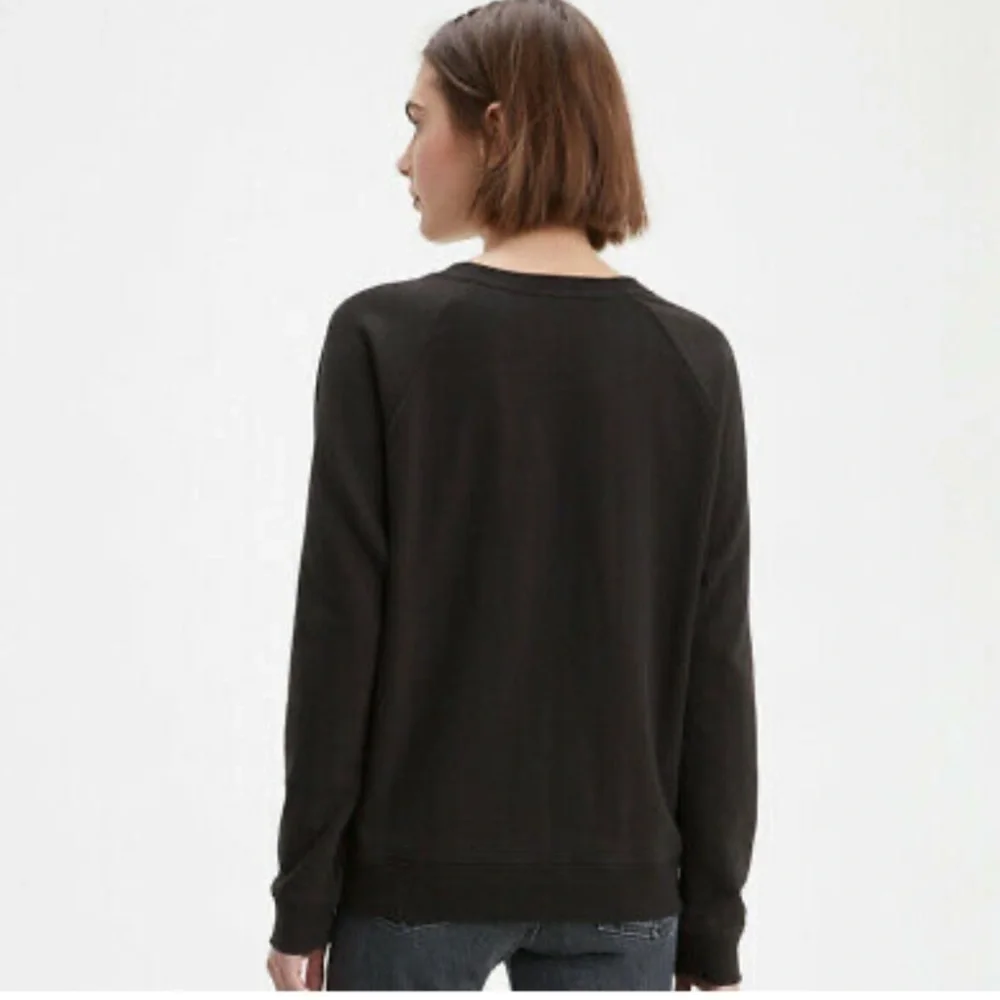 NWT Levi's Black Graphic Crewneck Sweatshirt - Picture 3 of 5